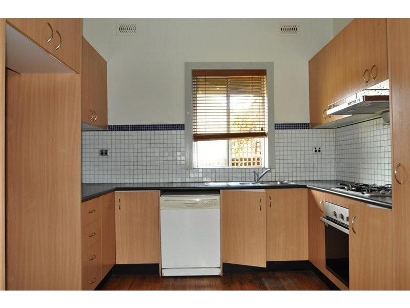 184  McKinnon Road, Mckinnon VIC 3204