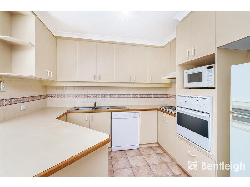2/45 Brett Street, Murrumbeena VIC 3163