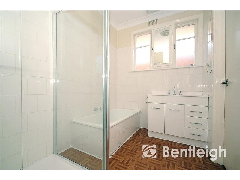 14 Bristol Street, Bentleigh East VIC 3165