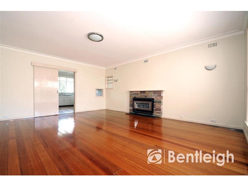 14 Bristol Street, Bentleigh East VIC 3165