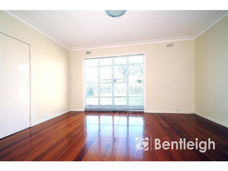 14 Bristol Street, Bentleigh East VIC 3165
