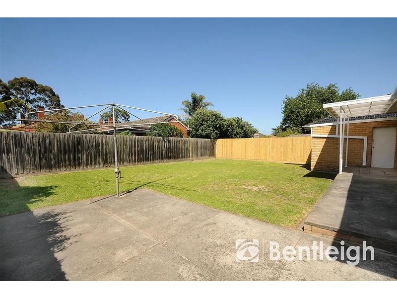 14 Bristol Street, Bentleigh East VIC 3165