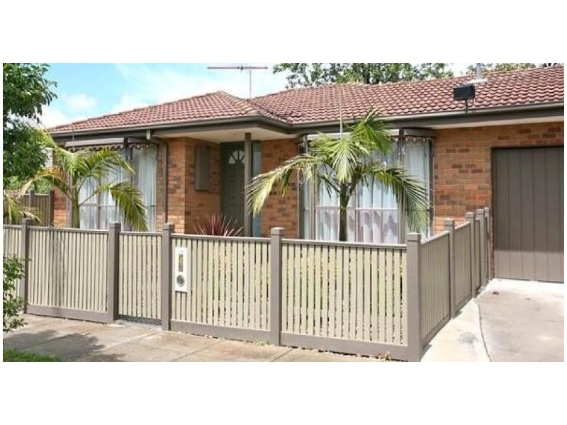 2 Small Road, Bentleigh VIC 3204