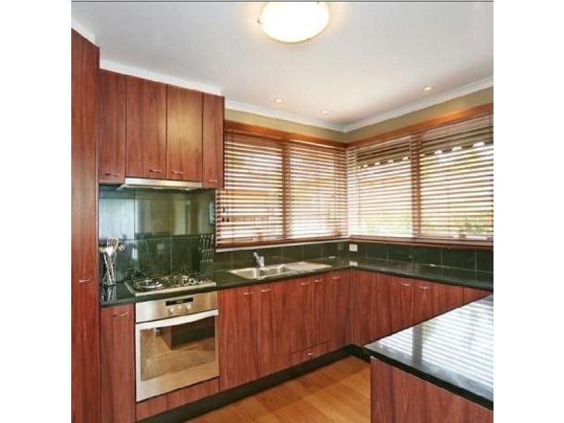 2 Small Road, Bentleigh VIC 3204