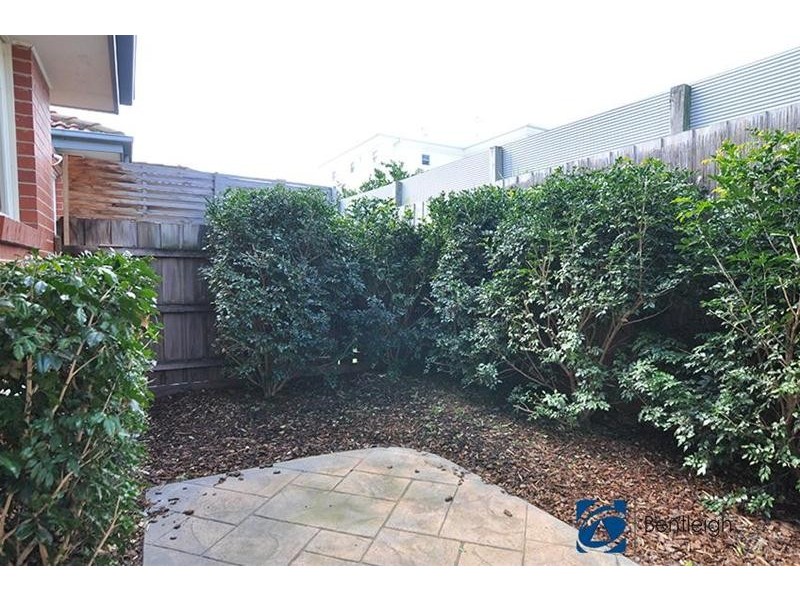 3/2 Garden Road, Bentleigh East VIC 3165