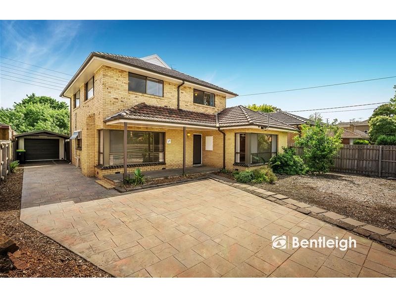29 Friendship Square, Cheltenham VIC 3192
