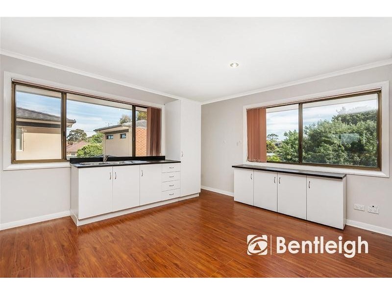 29 Friendship Square, Cheltenham VIC 3192