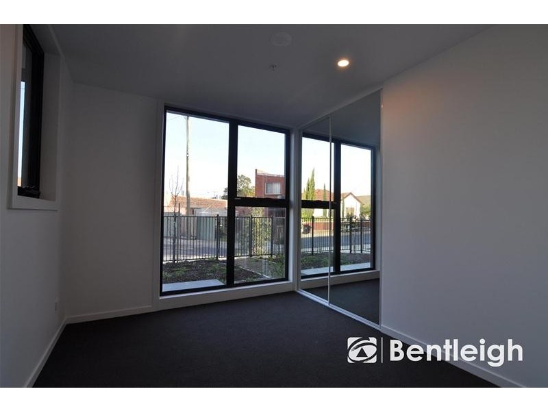 204/1-3 Oaklands Court, Highett VIC 3190