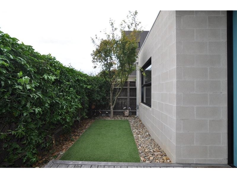 8 Le Souef Lane, Chelsea VIC 3196