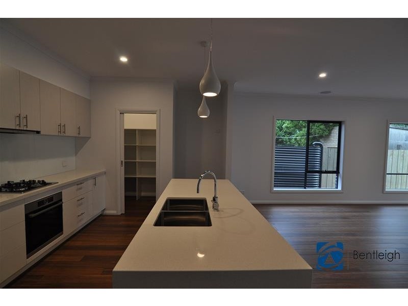 5A Rogers Road, Bentleigh VIC 3204