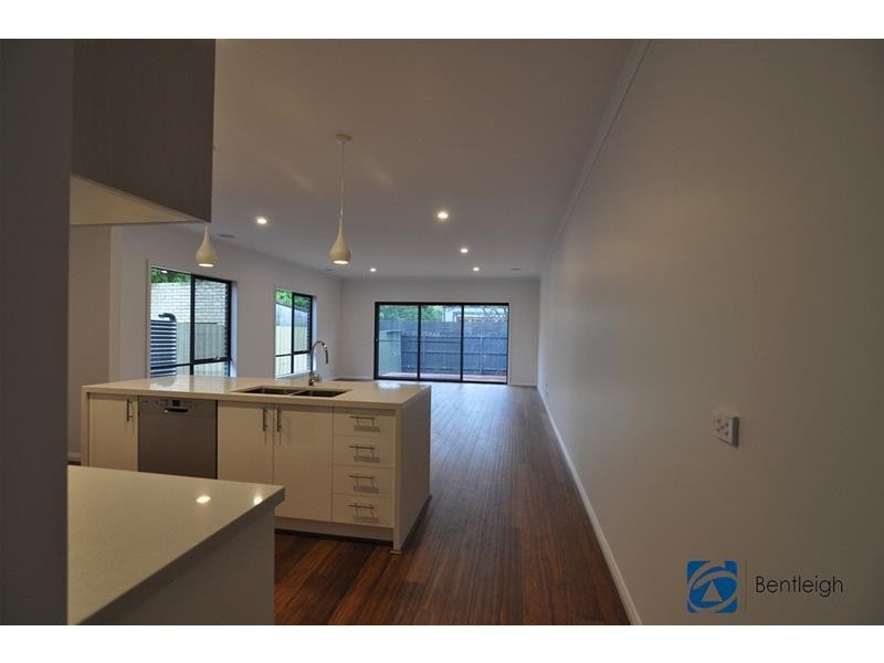 5A Rogers Road, Bentleigh VIC 3204