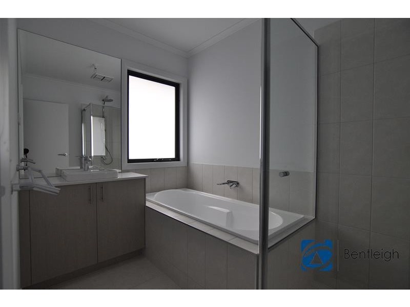 5A Rogers Road, Bentleigh VIC 3204