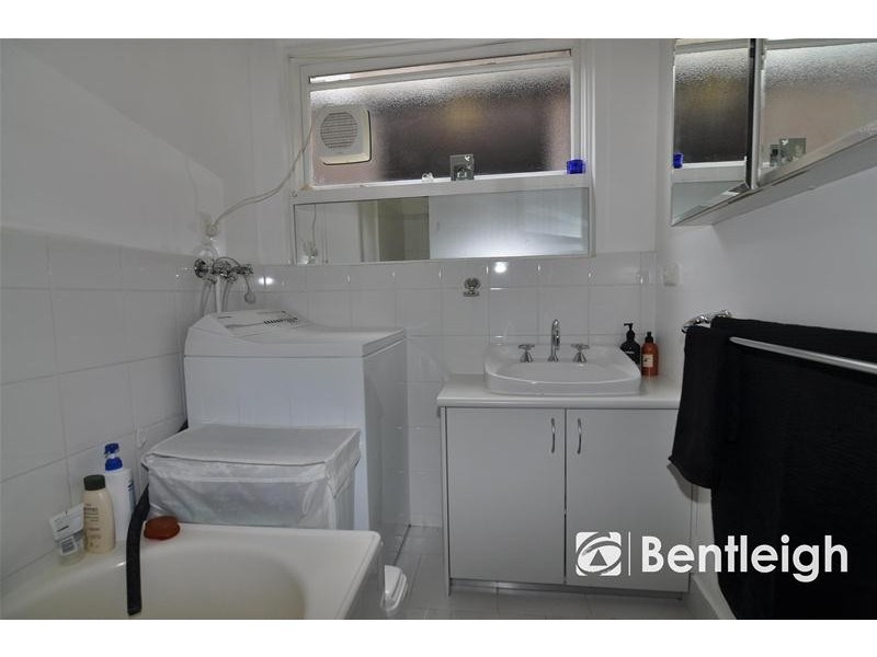 2/2 Werona Street, Bentleigh VIC 3204