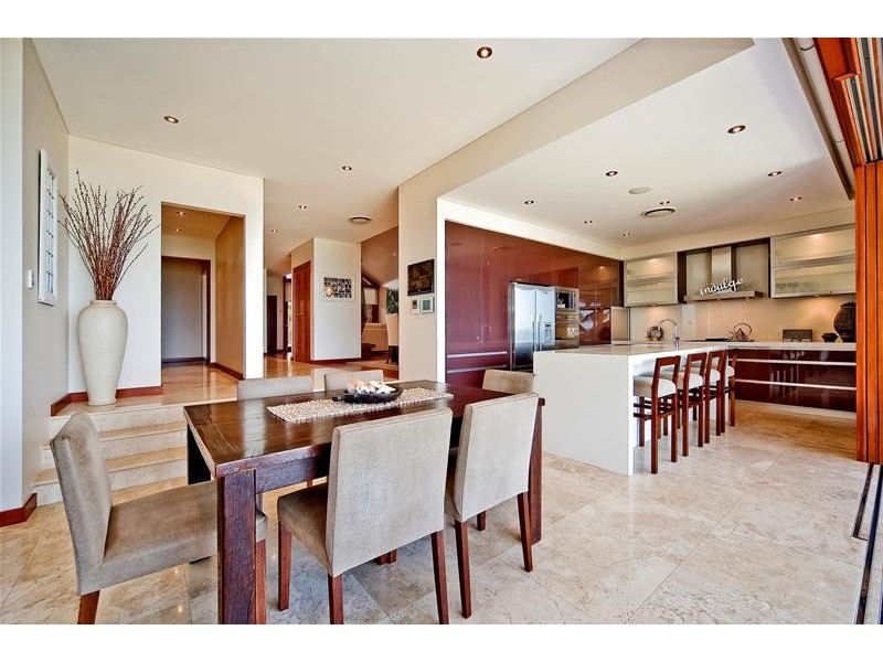 15 Surfview Road, Mona Vale NSW 2103