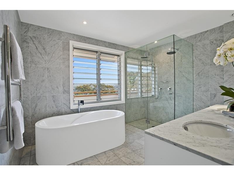 1 Kanangra Crescent, Clontarf NSW 2093