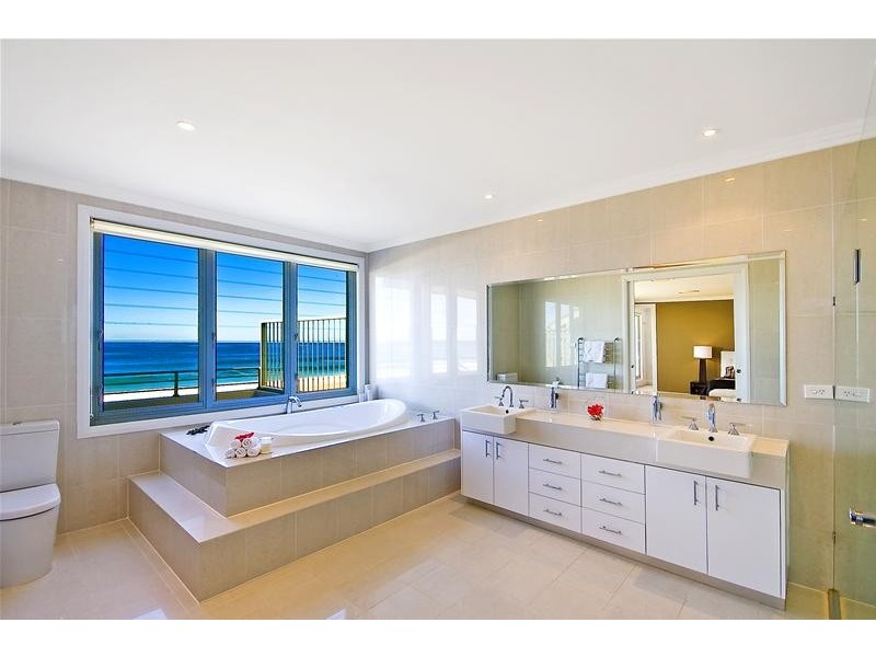 107 Ocean Street, Narrabeen NSW 2101