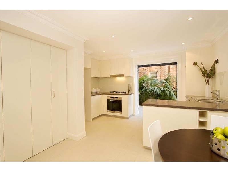 2 /1 Parkview Road, Fairlight NSW 2094