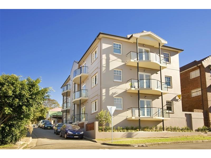 2 /1 Parkview Road, Fairlight NSW 2094