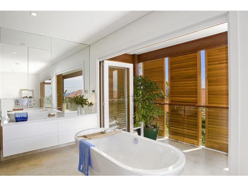 29a Quinton Road, Manly NSW 2095