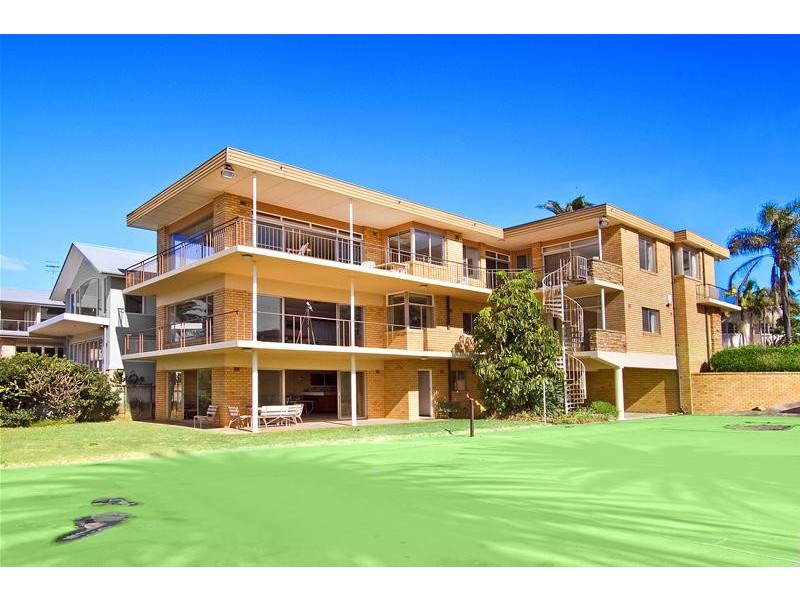 1 Seaview Parade, Collaroy Beach NSW 2097
