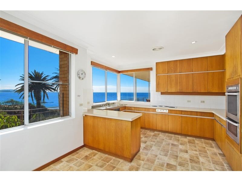 1 Seaview Parade, Collaroy Beach NSW 2097