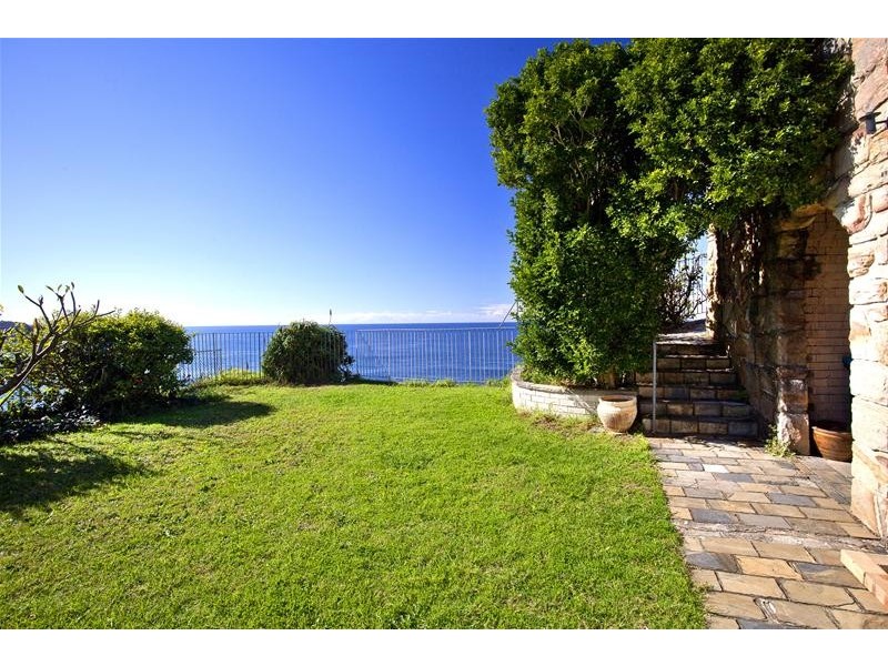 35 Calvert Parade, Newport NSW 2106