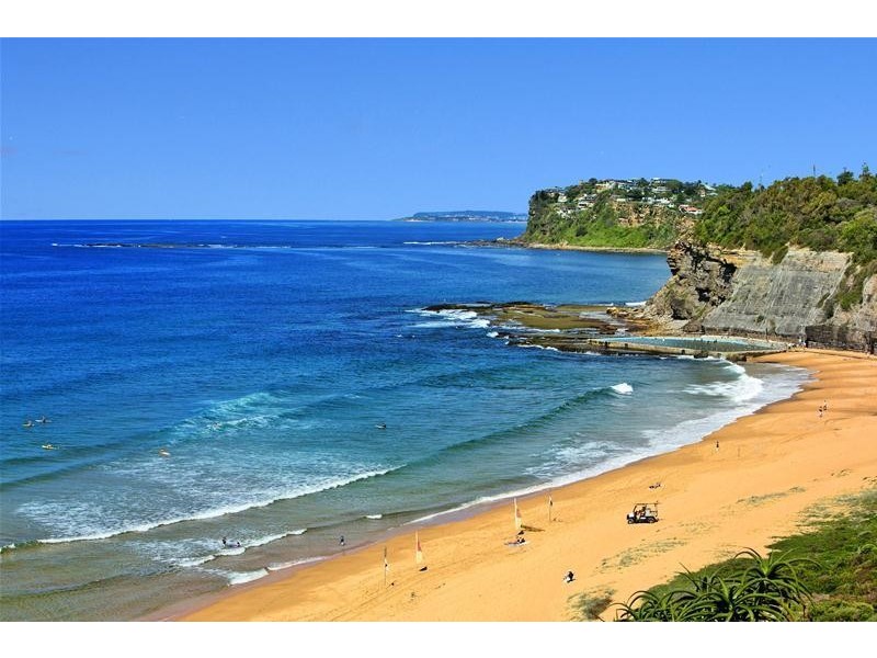 32 The Serpentine, Bilgola NSW 2107