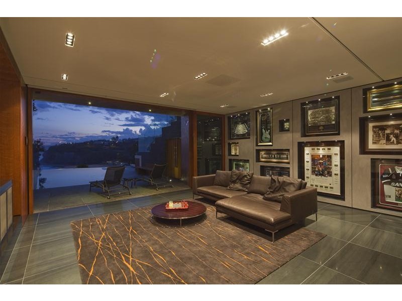 32 The Serpentine, Bilgola NSW 2107