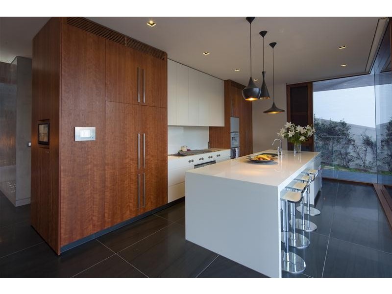 32 The Serpentine, Bilgola NSW 2107