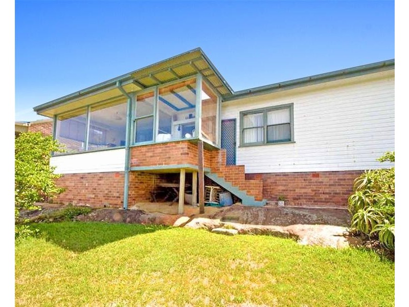 15 Summit Avenue, Dee Why NSW 2099