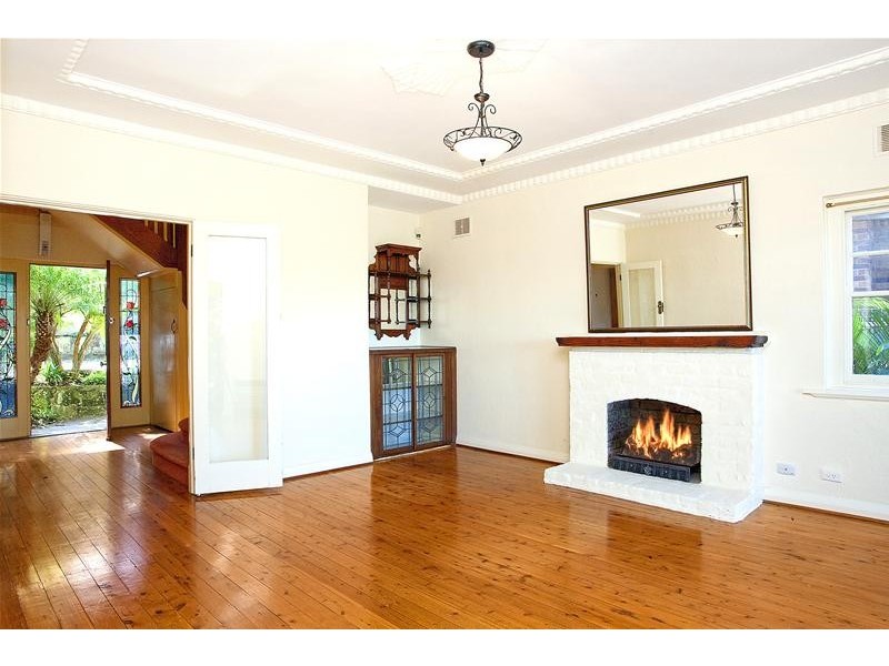 120 Queenscliff Road, Queenscliff NSW 2096