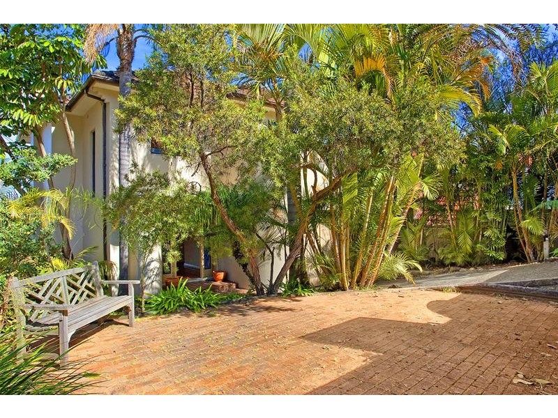 120 Queenscliff Road, Queenscliff NSW 2096