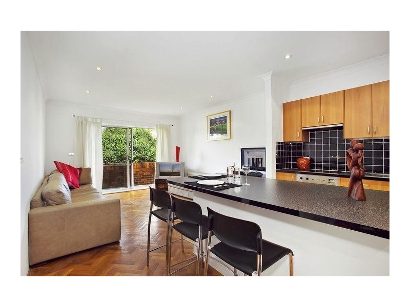 18/211-221 Old South Head Road, Bondi NSW 2026