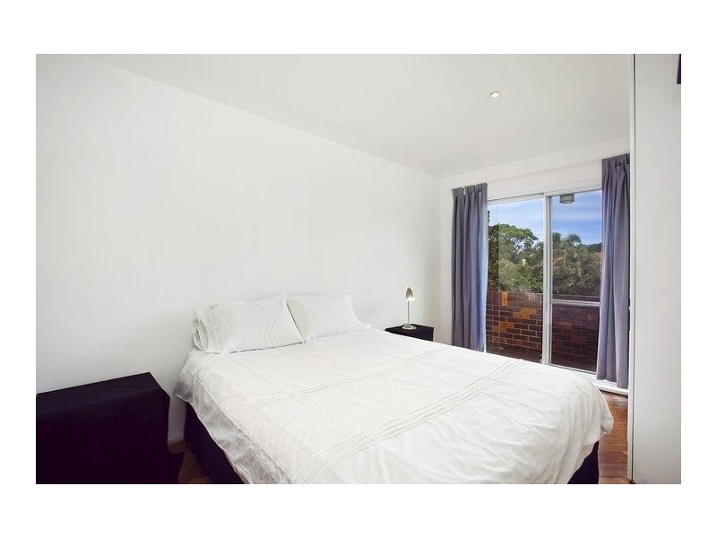 18/211-221 Old South Head Road, Bondi NSW 2026