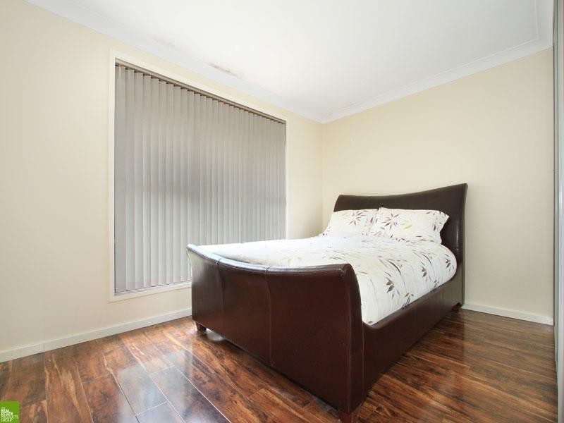 11 Newcombe Street, Berkeley NSW 2506