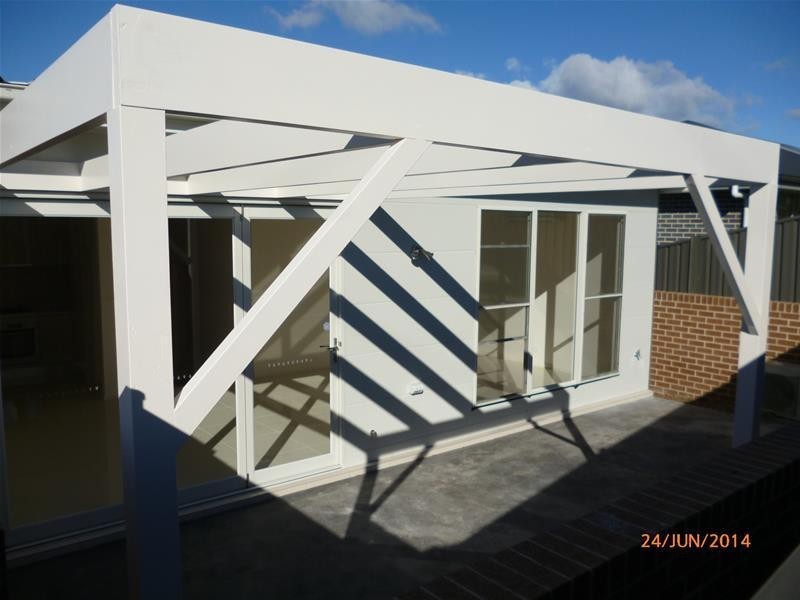 118  Shearwater Drive, Lake Heights NSW 2502