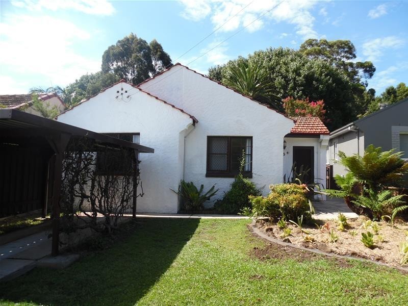 234 Gladstone Avenue, Mount Saint Thomas NSW 2500