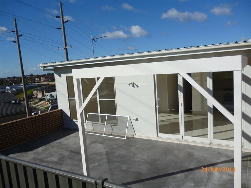 118 A Shearwater Drive, Lake Heights NSW 2502