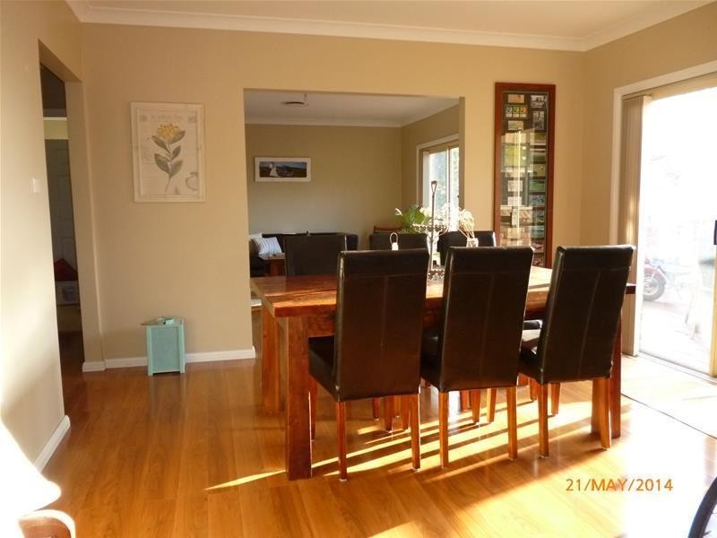 10 Hillside Drive, Albion Park NSW 2527