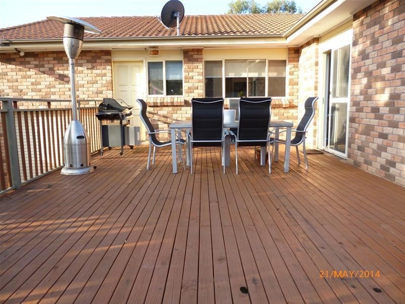 10 Hillside Drive, Albion Park NSW 2527