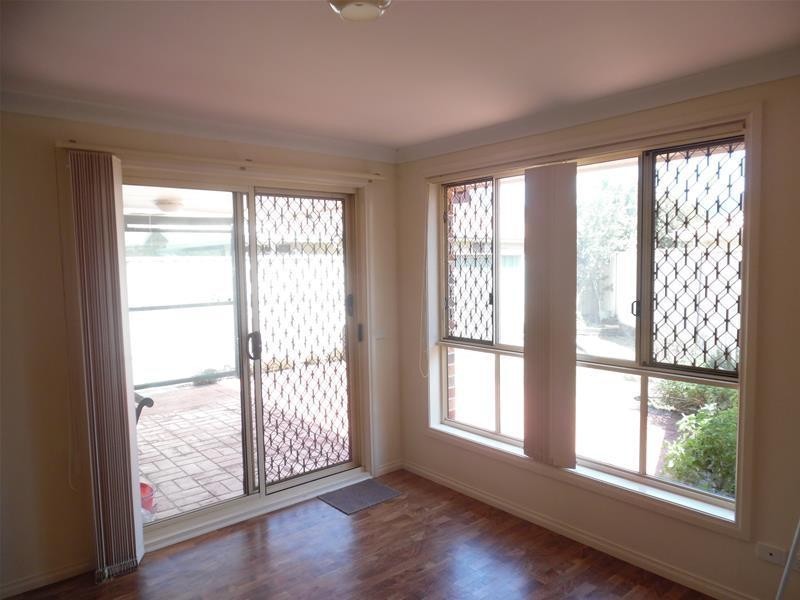 2/32 Cachia Bld, Horsley NSW 2530