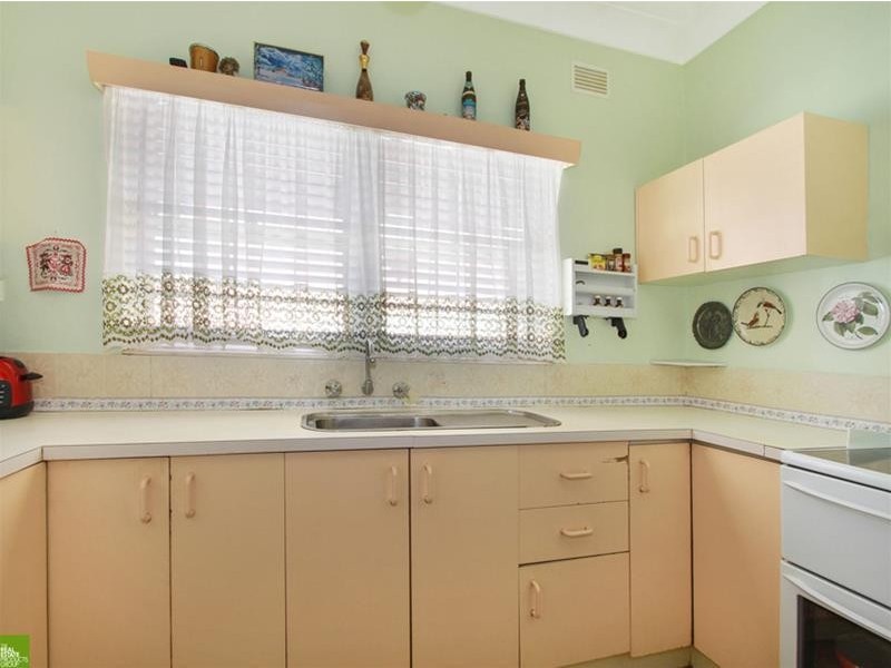 30 Abercrombie Street, West Wollongong NSW 2500