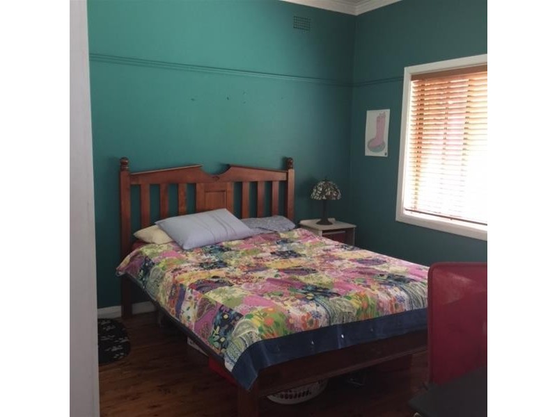 19 Prospect Street, Mount Saint Thomas NSW 2500