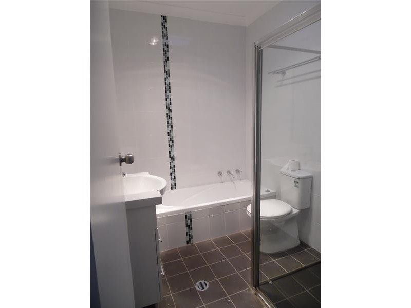 19 Deakin Street, Oak Flats NSW 2529