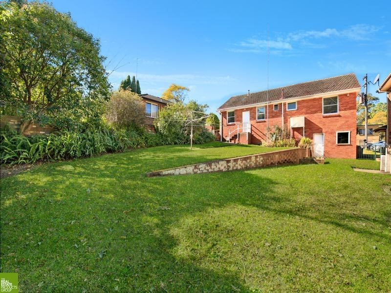 24  St Johns Avenue, Mangerton NSW 2500