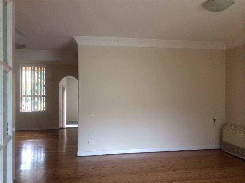 8 Seddon Street, Figtree NSW 2525