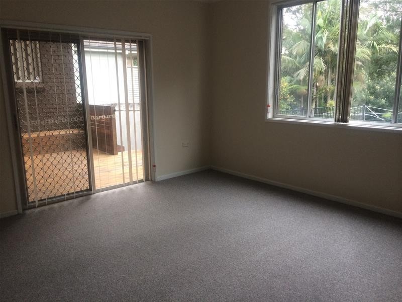 8 Seddon Street, Figtree NSW 2525