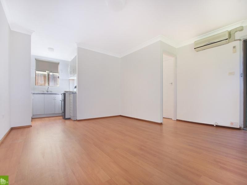 2/20 Seddon Street, Figtree NSW 2525