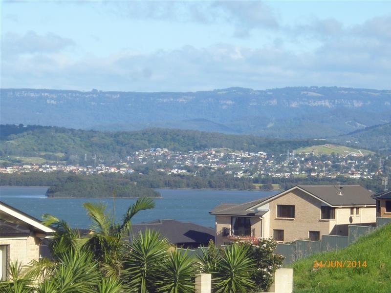 118  Shearwater Drive, Lake Heights NSW 2502