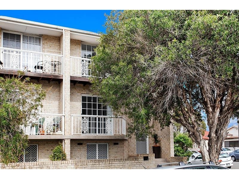 1/13 Bank Street, Wollongong NSW 2500